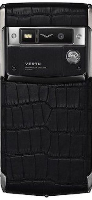 Vertu Signature Touch