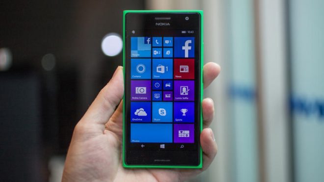 Nokia Lumia 735 (1)