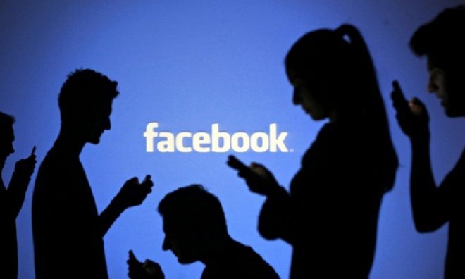 facebook, genç kullanıcılarını hızla kaybediyor.