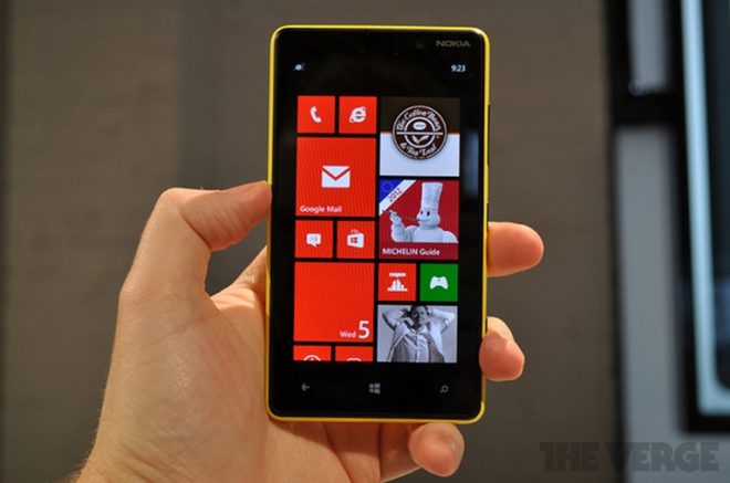 Nokia Lumia 820