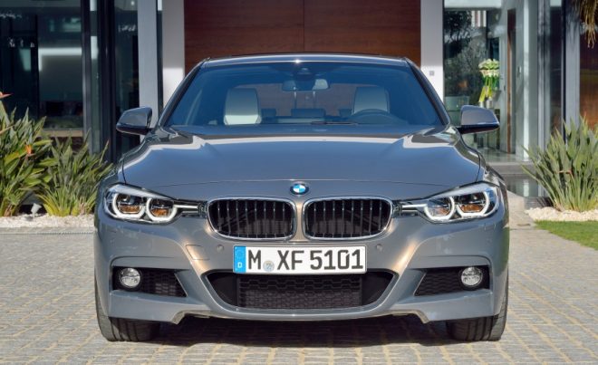 2016-BMW-340i-M-Sport-sedan-6