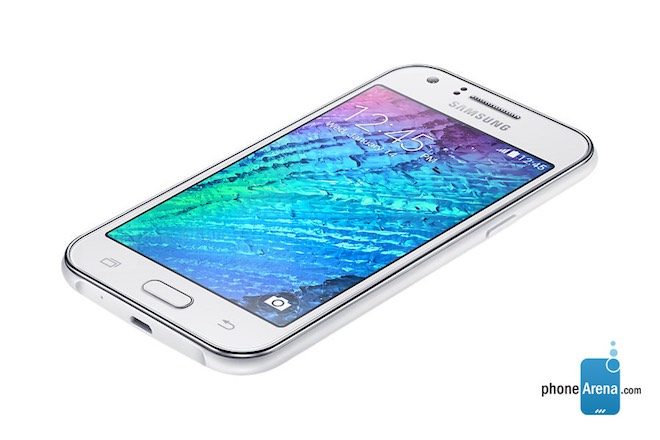 Yeni akıllı telefon serisi Galaxy J1
