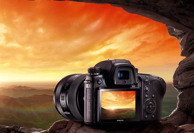 Samsung NX1 fotoğraf makinası karşınızda