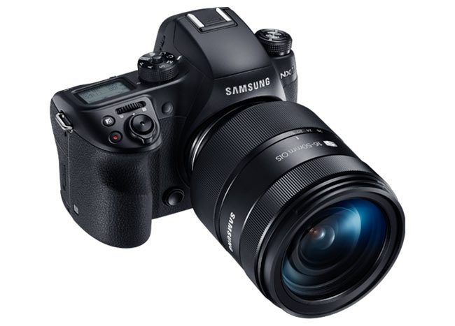 Samsung NX1 fotoğraf makinası karşınızda