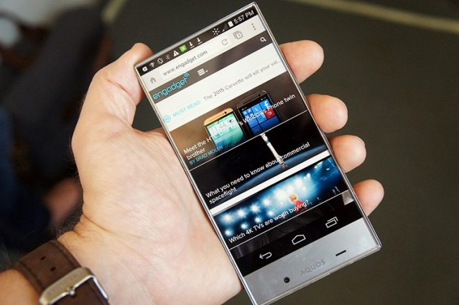 Sharp’tan Çerçevesiz Telefon