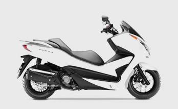 Honda Forza-beyaz