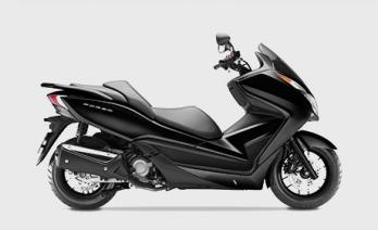Honda Forza-siyah