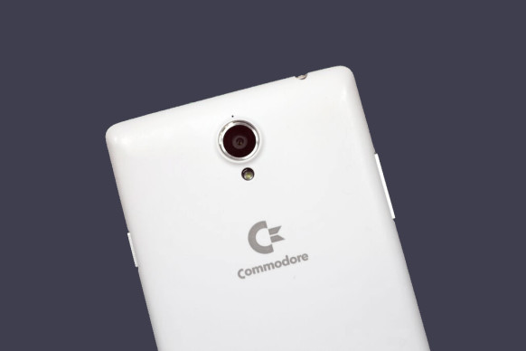 commodore akilli telefon