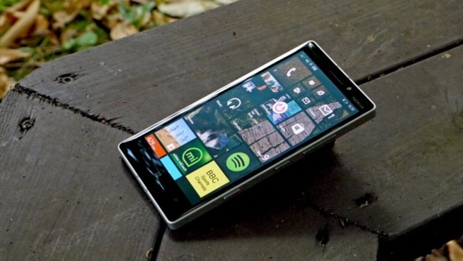 Microsoftun yeni amiral gemisi Surface Phone