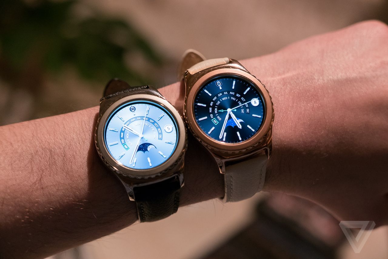 Samsung Gear S2 Classic Platinum ve Rose Gold