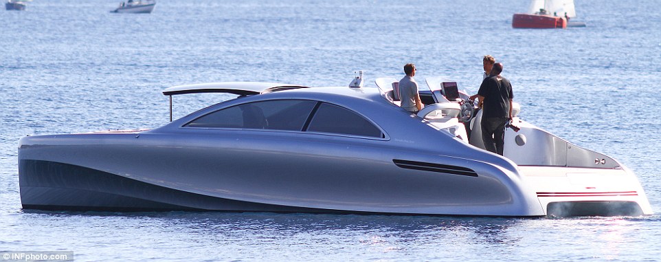 AD-Mercedes-Benz-Arrow-460-Granturismo-Yacht-05