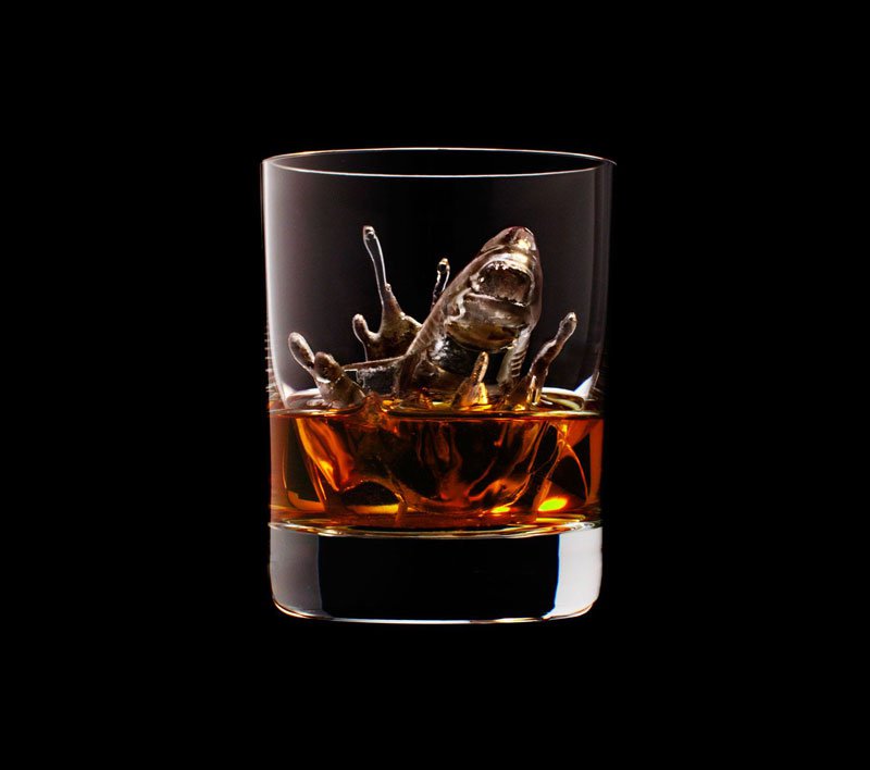 AD-Suntory-Whisky-Tbwa-Hakuhodo-Cnc-Milled-Ice-Cubes-3D-01