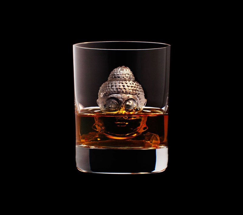 AD-Suntory-Whisky-Tbwa-Hakuhodo-Cnc-Milled-Ice-Cubes-3D-10