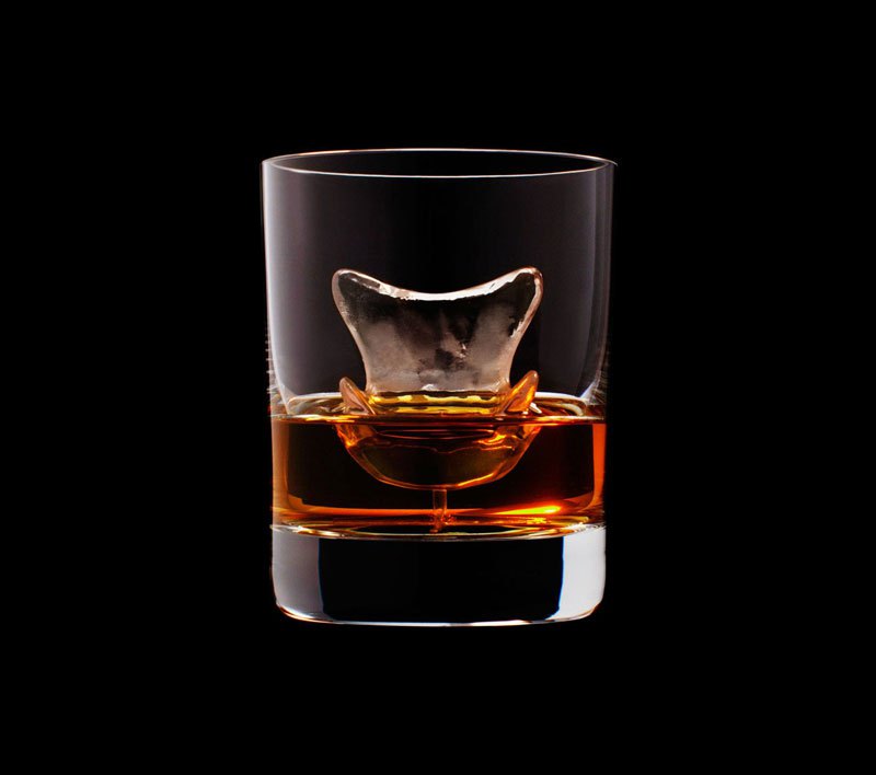 AD-Suntory-Whisky-Tbwa-Hakuhodo-Cnc-Milled-Ice-Cubes-3D-13