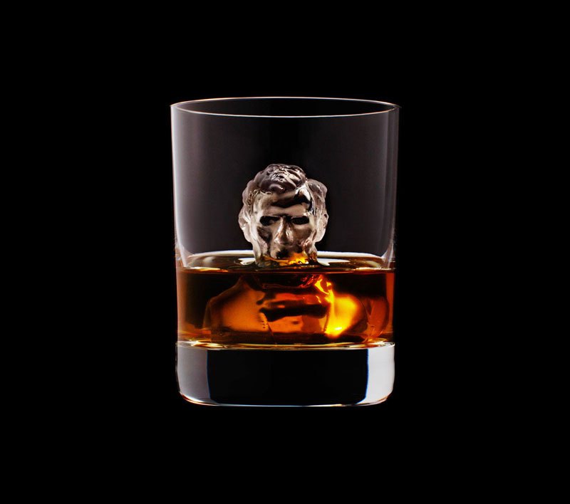 AD-Suntory-Whisky-Tbwa-Hakuhodo-Cnc-Milled-Ice-Cubes-3D-15