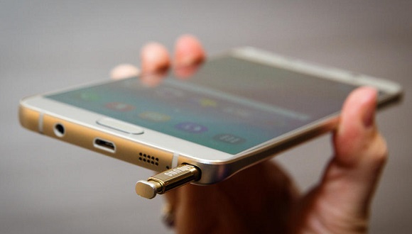 Galaxy Note 6 Modelinden Haber Var!