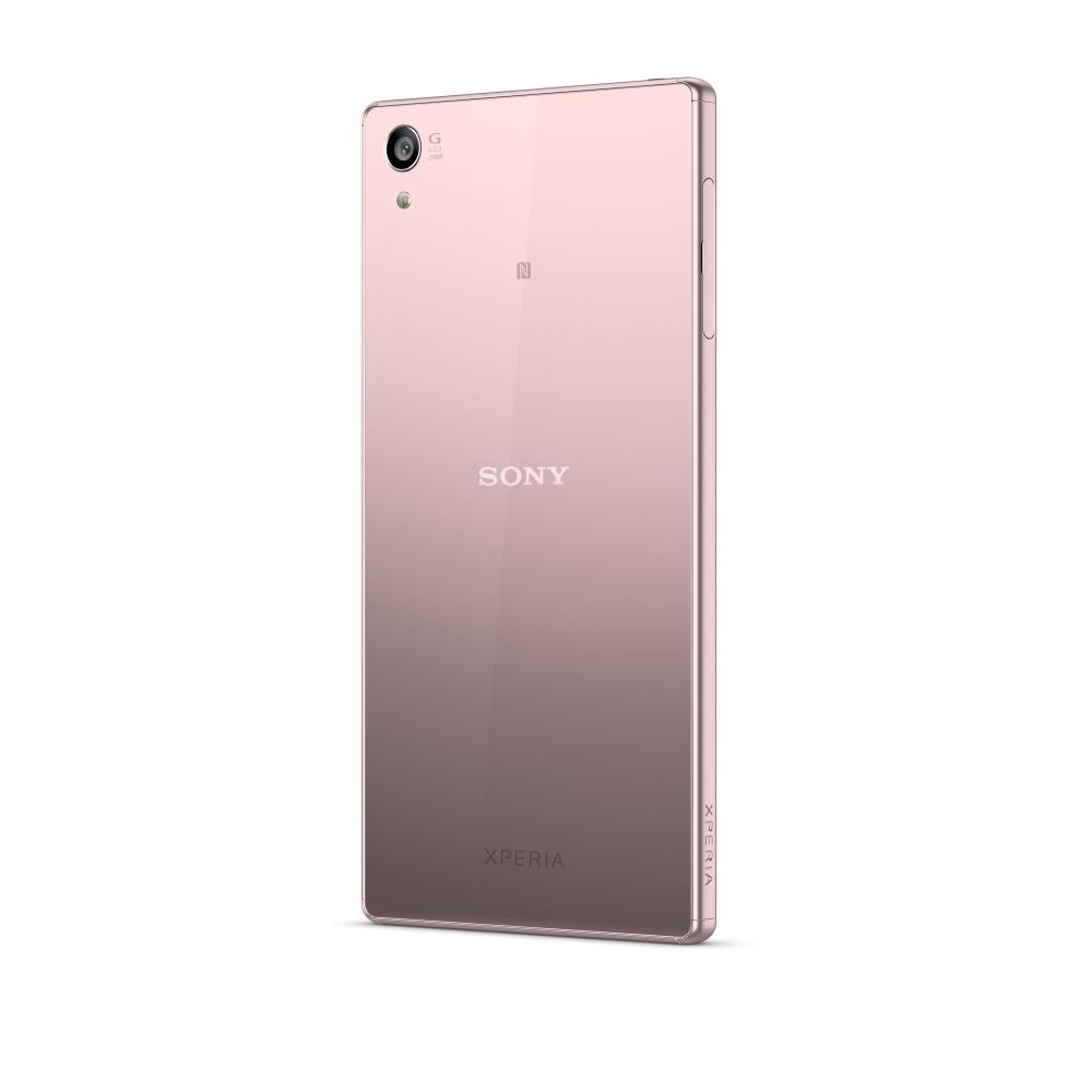 Pembe Xperia Z5 Premium Geliyor!
