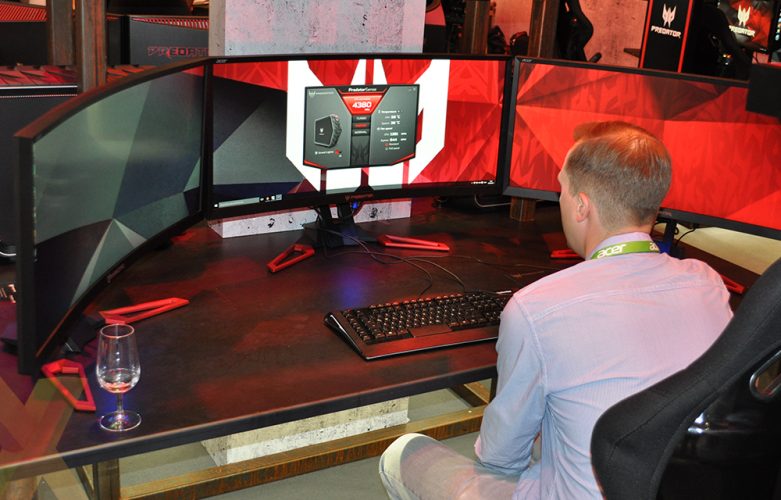 Acer-Predator-Z35-monitörler 