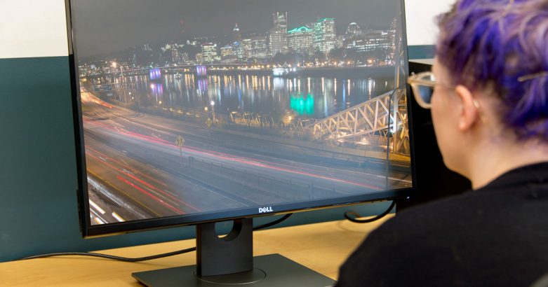 Dell-S2716DG-monitörler