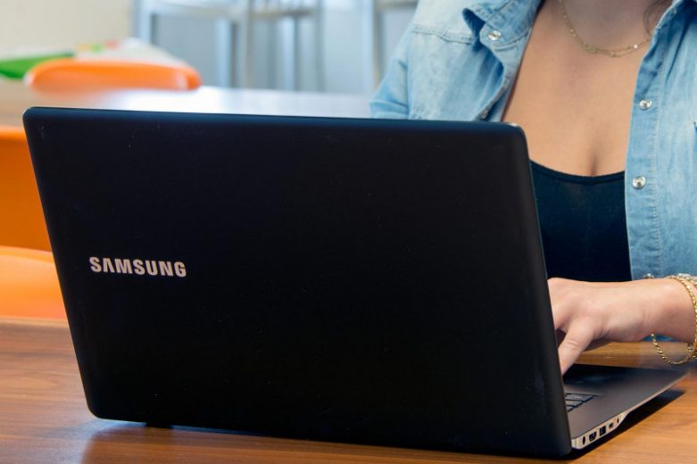 yeni Samsung Notebook 9