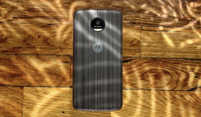 Motorola Moto Z reklami