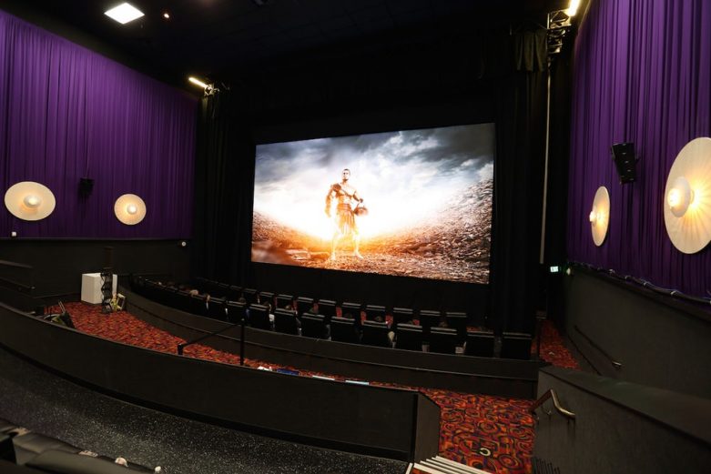 Samsung Cinema Screen
