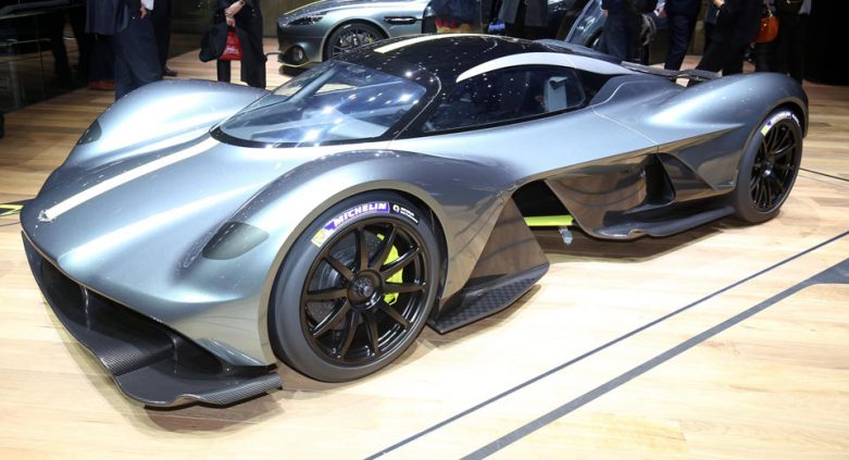 aston martin valkyrie tekknik özellikler 