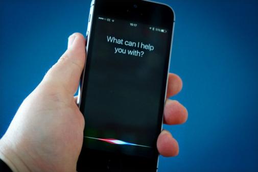 apple iphone siri