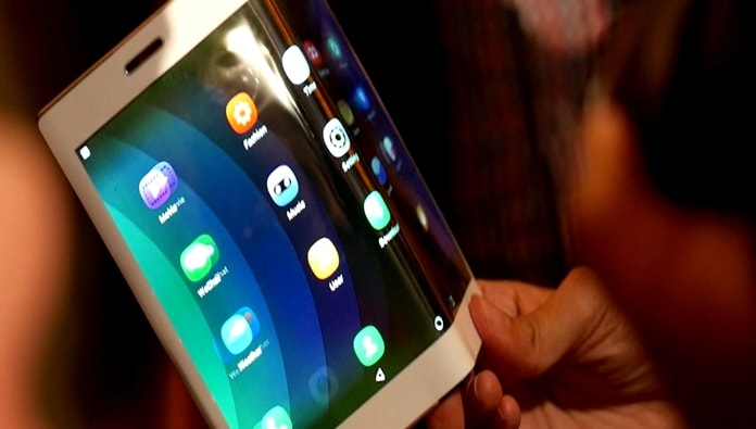 LG Hem Telefon Hem Tablet Olan Esnek Ekran Patentini Aldı!