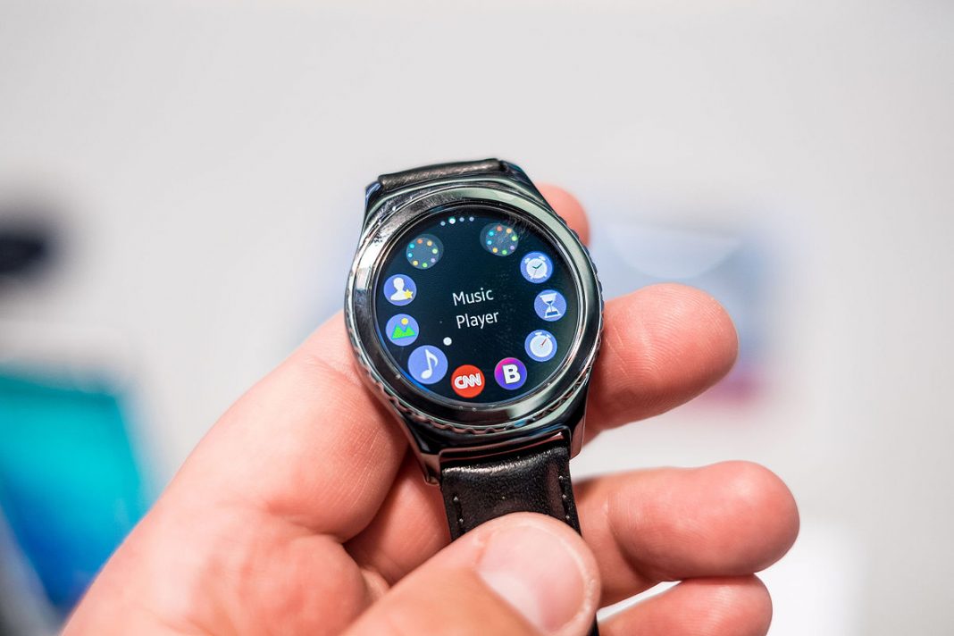 gear s2 mm size