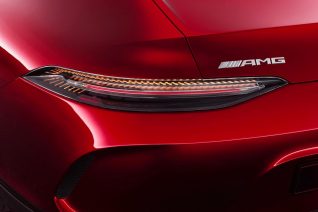 mercedes-amg-gt-coupe-modelinin-goruntusu-ortaya-cikti
