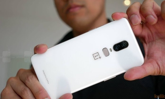 Oneplus 6 Gerçek Fotoğrafları Sızdırıldı!