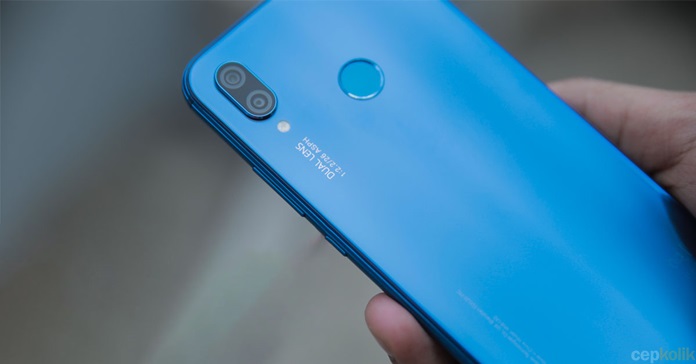 Çentikli Ekranıyla Huawei Nova 3'ün Yeni Tanıtım Görseli Yayınlandı