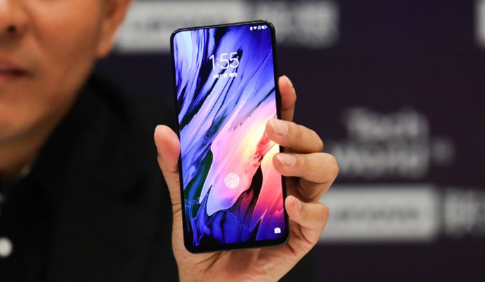 Lenovo Z5 Pro Kaydırma Butonu ile Çok Yakında Karşınızda