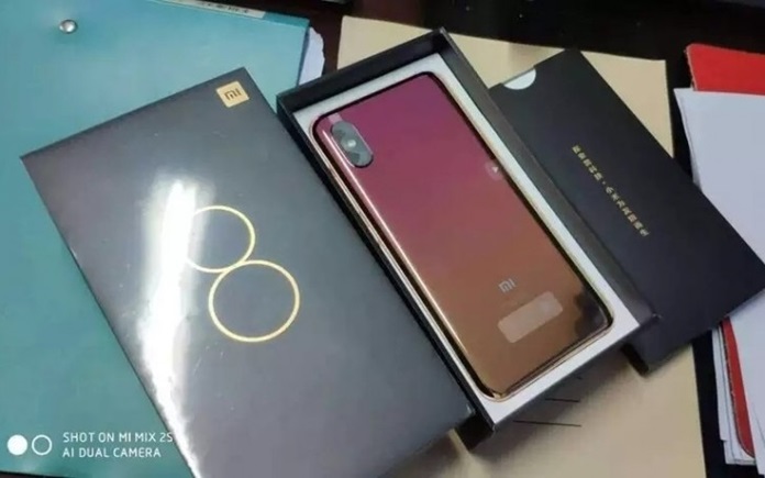 Xiaomi Mi 8 Screen Fingerprint Edition Canlı Görüntüleri Sızdırıldı