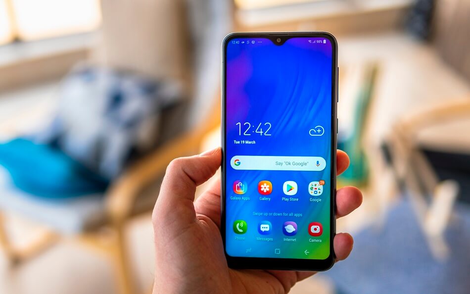 Samsung Galaxy M10 İncelemesi