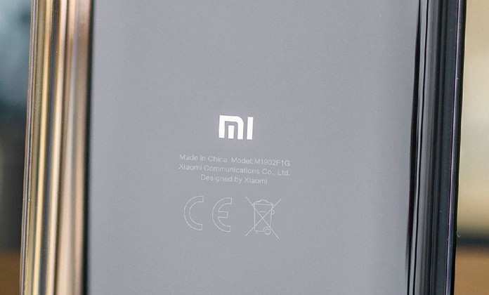 Xiaomi Ters Çentikli Telefon Üretecek!