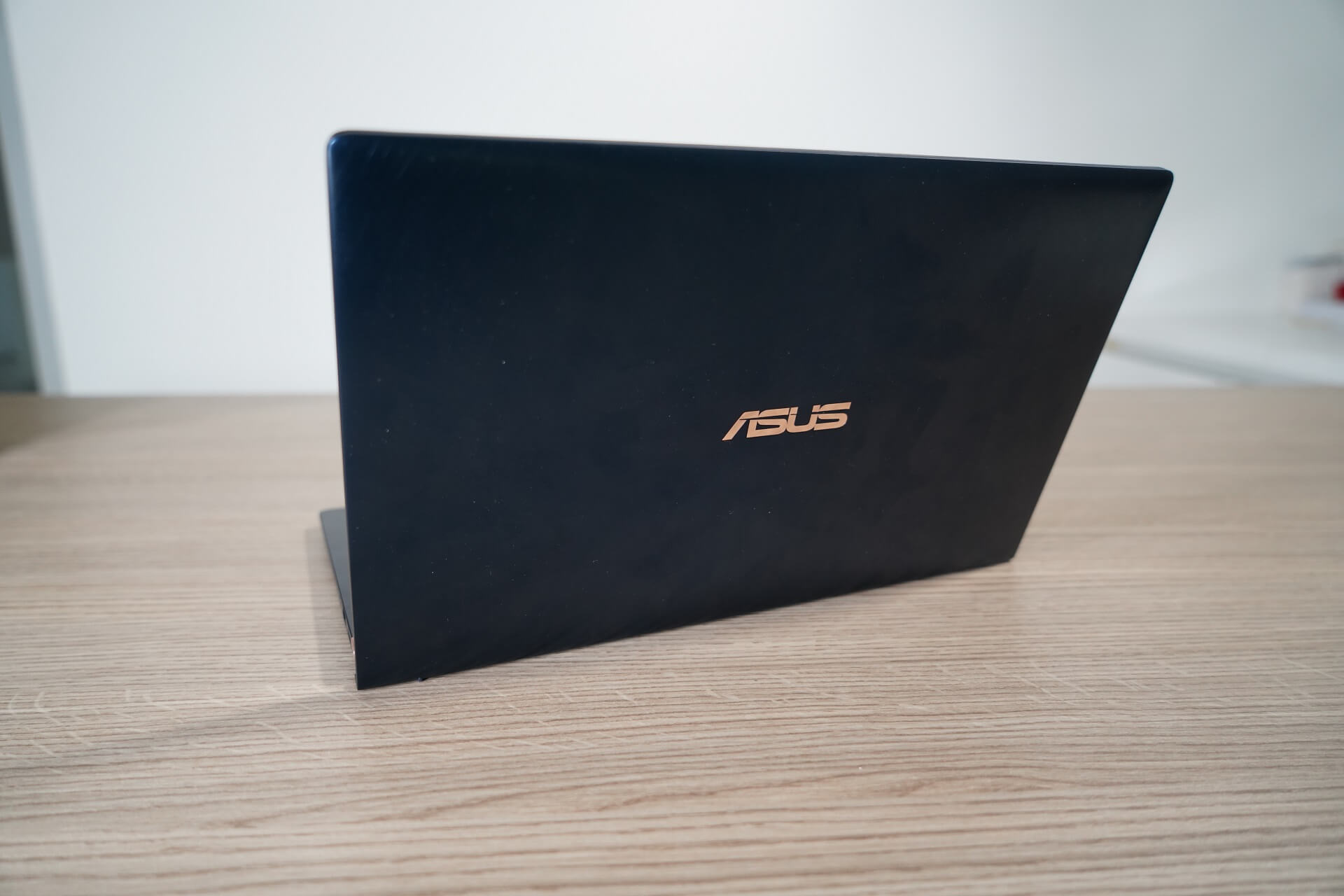 Asus ZenBook 14 UX433