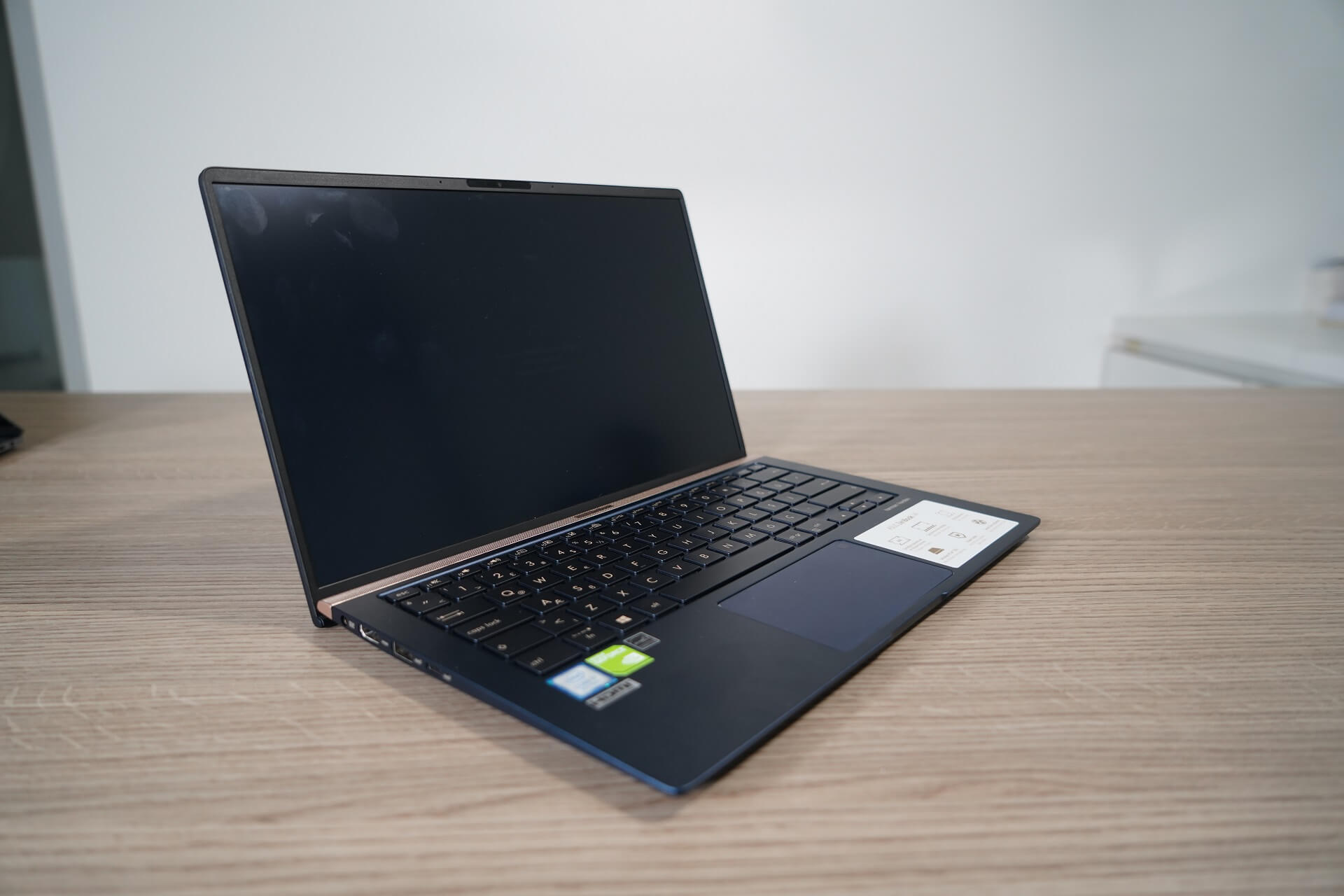 Asus ZenBook 14 UX433