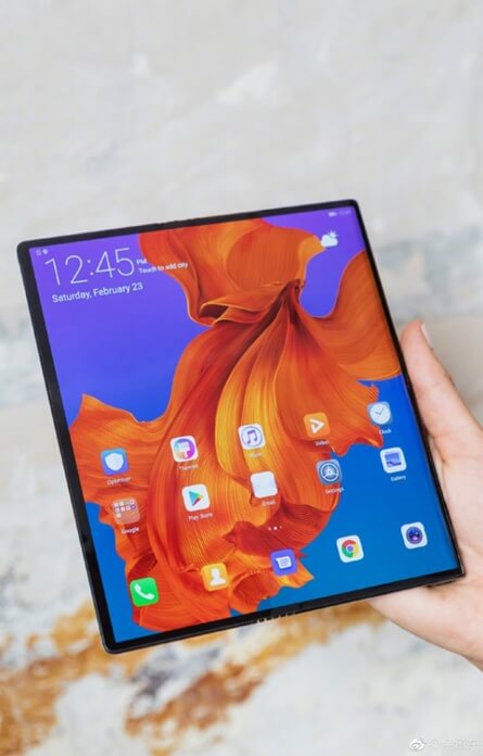 Huawei Huawei Mate X 5G Canlı Canlı Görüntülendi!