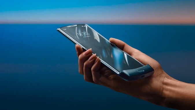 Motorola Razr vs Samsung Galaxy Fold Karşılaştırması