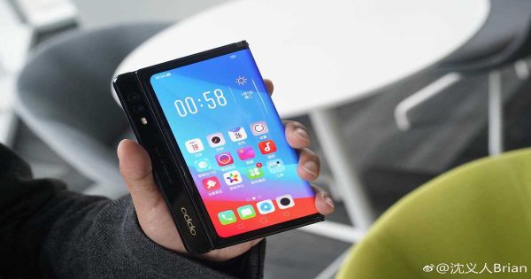 Oppo Katlanabilir Telefon