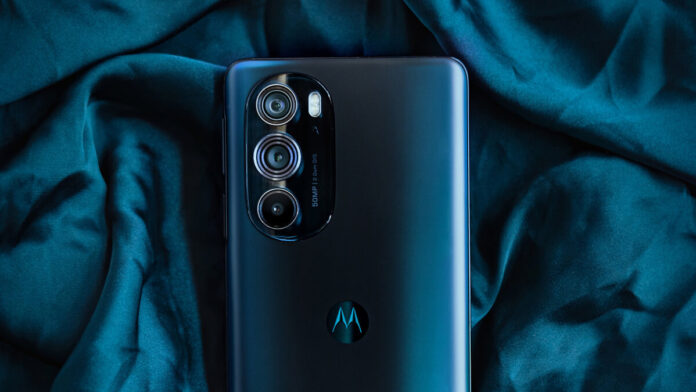 Motorola Edge Plus 2022 renk