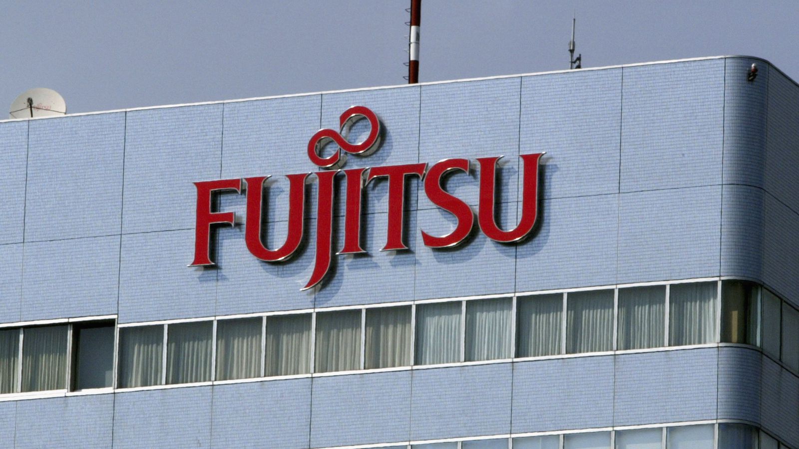 fujitsu ülkeden çekildi