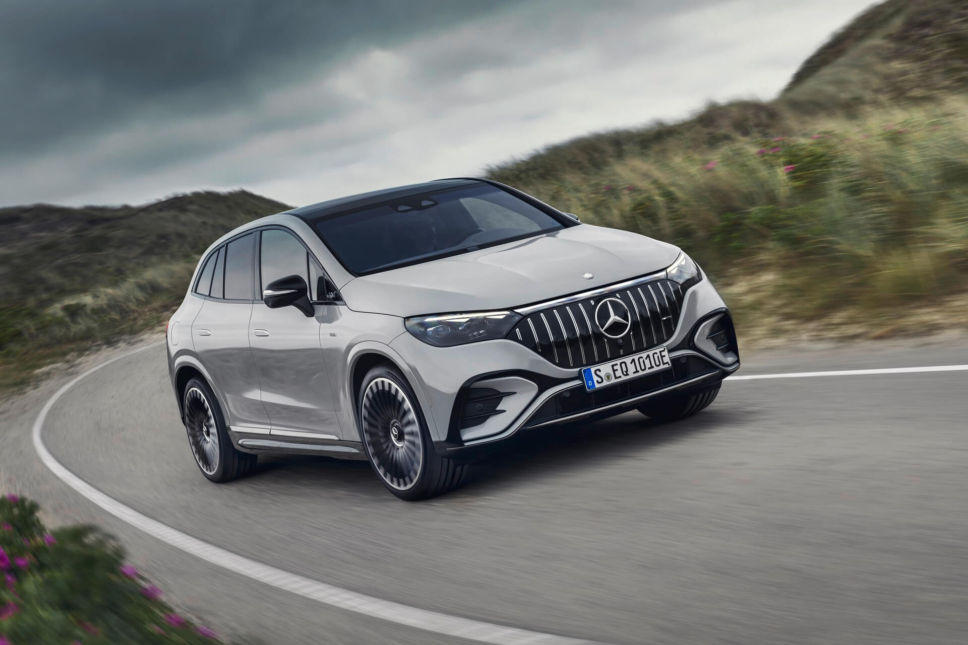 Mercedes EQE SUV ve AMG EQE SUV tanıtıldı