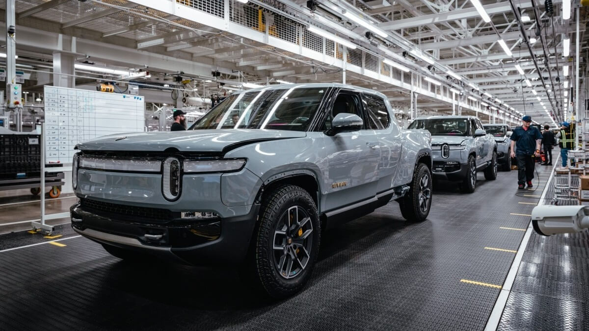 Rivian, Amazon minibüsleri dahil her elektrikli aracı geri çağırmak zorunda kaldı