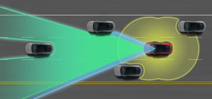 Tesla, ultrasonik sensörleri arabalarından tamamen kaldıracak, sadece kameralara güveniyor