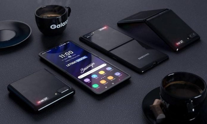 Samsung Galaxy Z Flip 5G, One UI 5.0'a güncellendi