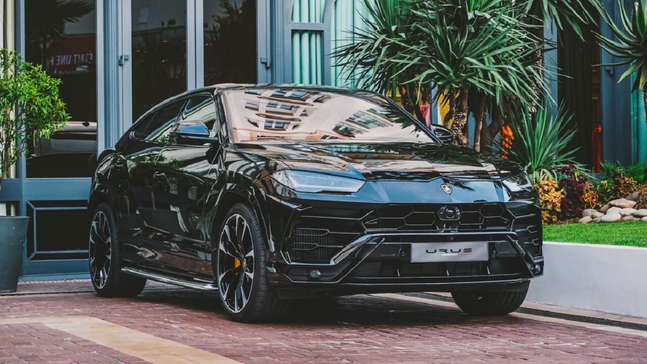 Elektrikli Lamborghini Urus
