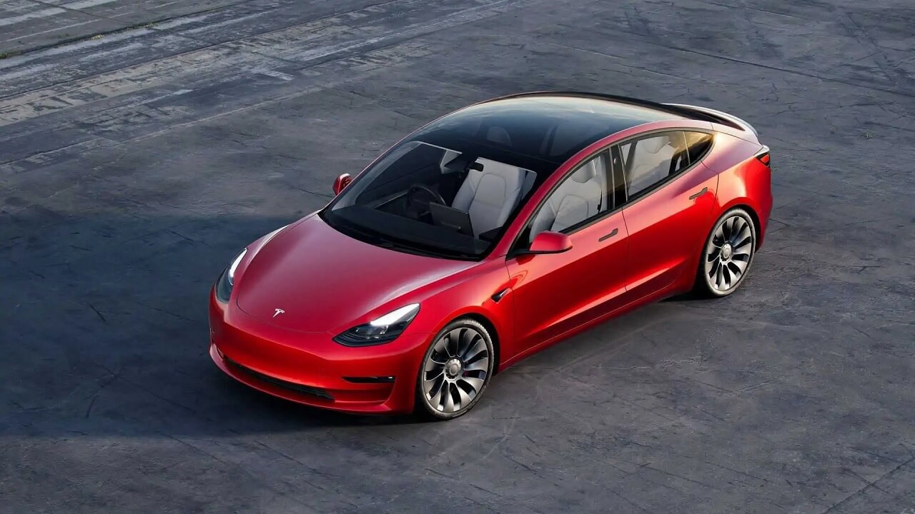 tesla model 3 stok temizliyor